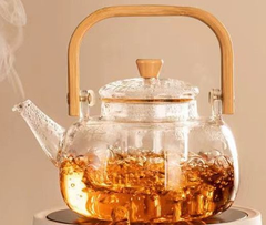 PREMIUM GLASS KETTLE WITH WOODEN HANDLE AND WOODEN KNOB